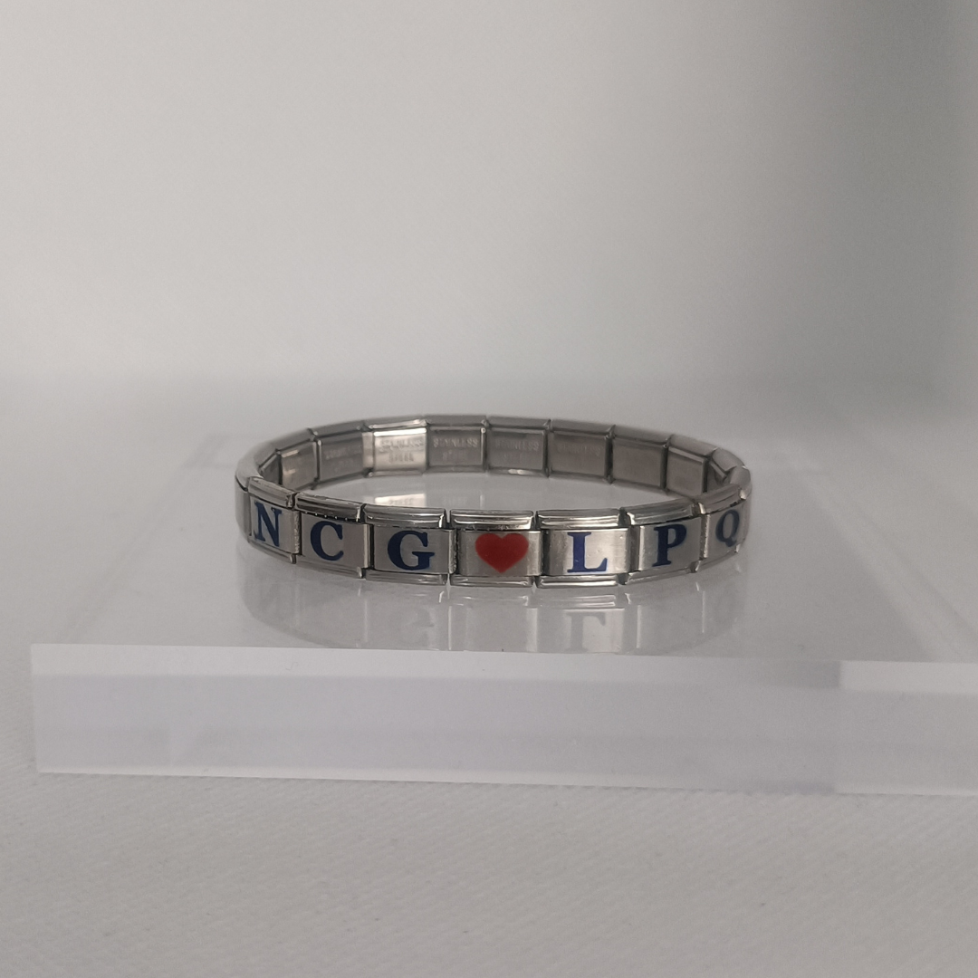 Pulsera Personalizada de nombres en Letras en eslabones de acero inoxidable