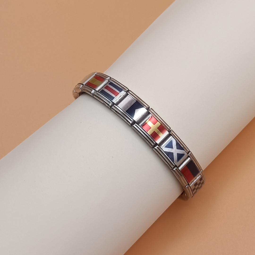 Pulsera Personalizada de nombres con Banderas Náuticas