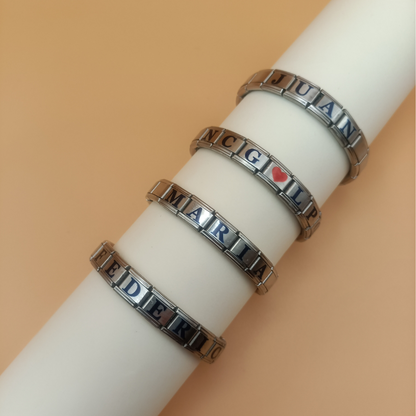Pulsera Personalizada de nombres en Letras en eslabones de acero inoxidable