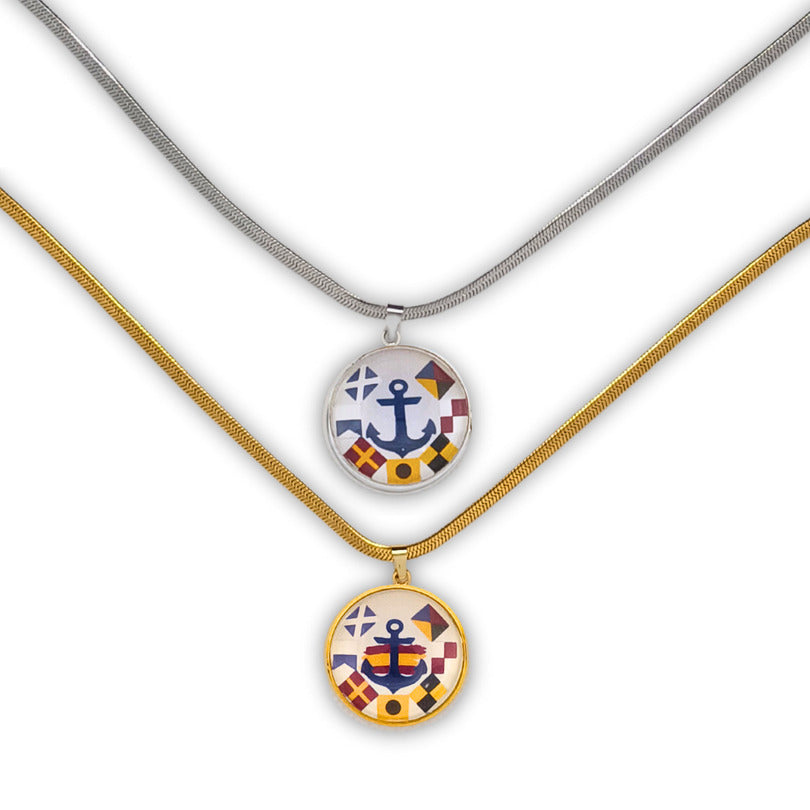 Collar con colgante personalizado de nombre en banderas náuticas