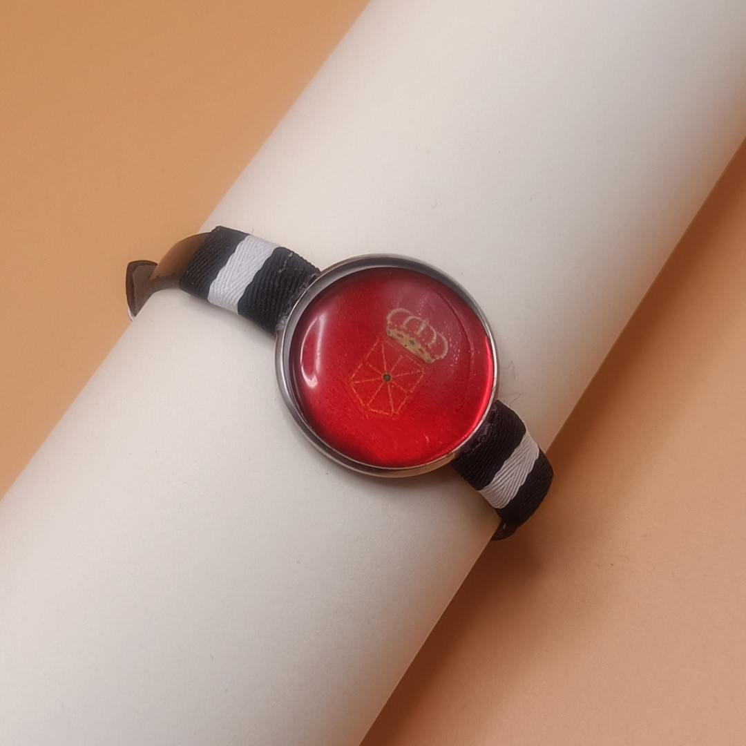 Pulsera con Bandera de Navarra - Medallón en Correa Ajustable, Regalo Original con Orgullo de Comunidad Autónoma