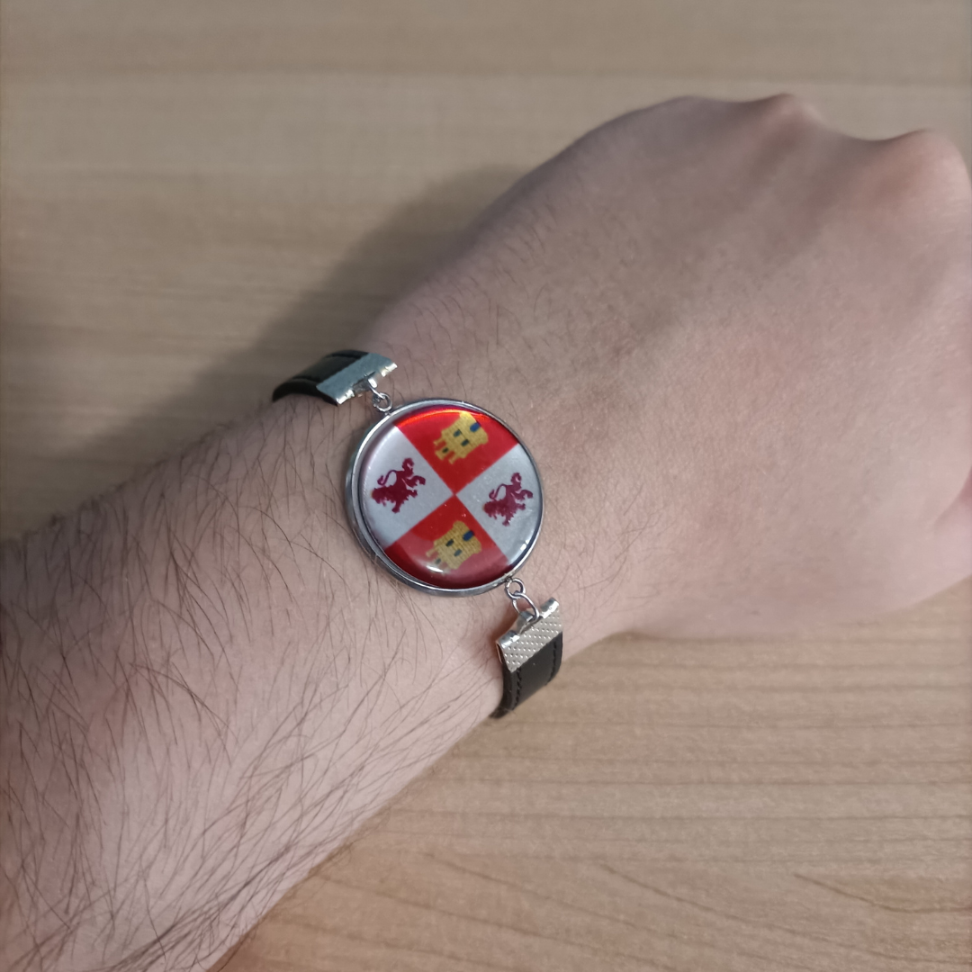 Pulsera con Bandera de Castilla y León - Medallón en Correa Ajustable, Regalo Original con Orgullo de Comunidad Autónoma